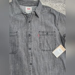 Men's Levi Button Down NWOT
